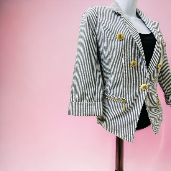 LIKE NEW Women’s Size S Dynamite Stripe Blazer - Picture 3 of 4